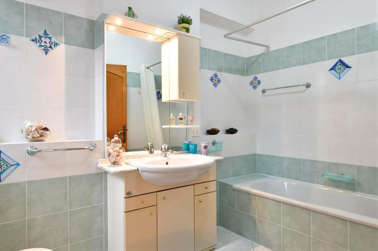 Holiday home Appartamento Holiday Cala Gonone Italy